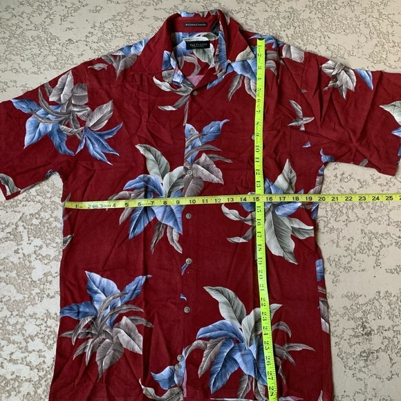 Hawaiian Shirt - Picture 5 of 6